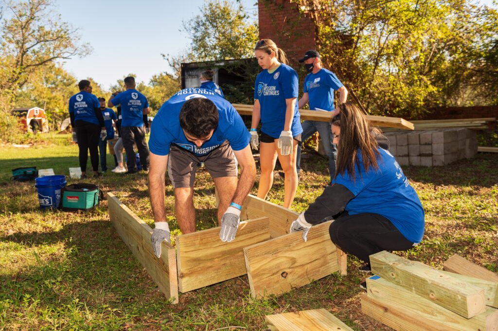 A day of service alongside The Mission Continues (TMC)