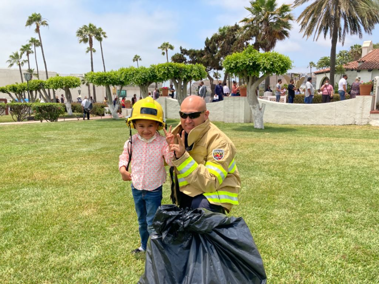 ECA LNG donates uniforms to local fire department 3